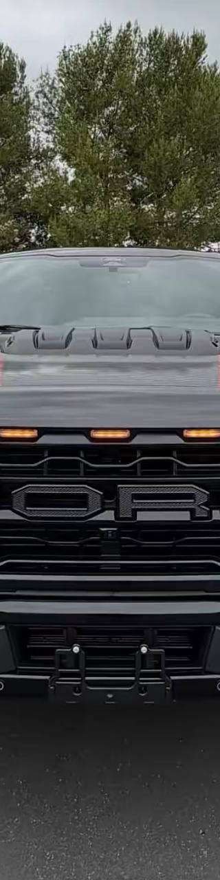 2026 Ford F-150 Raptor R thumbnail 2