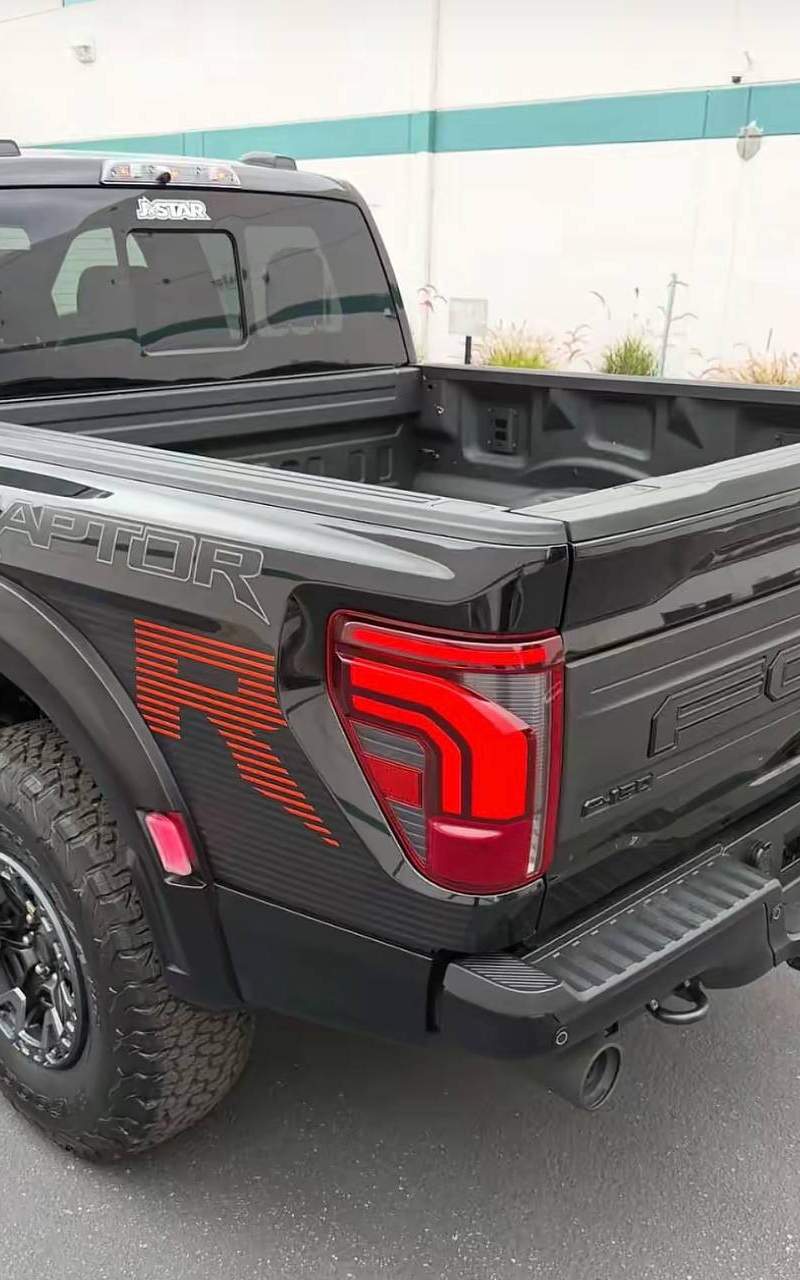 2026 Ford F-150 Raptor R 7