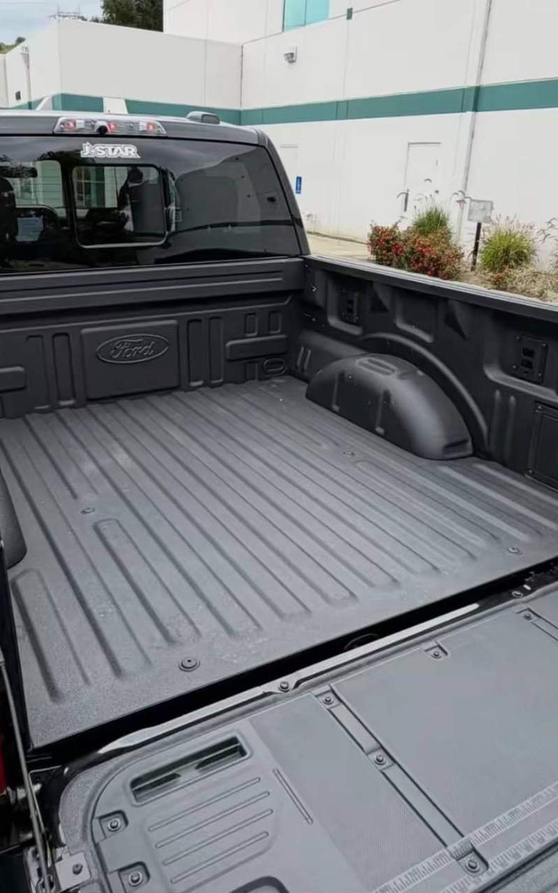 2026 Ford F-150 Raptor R 9