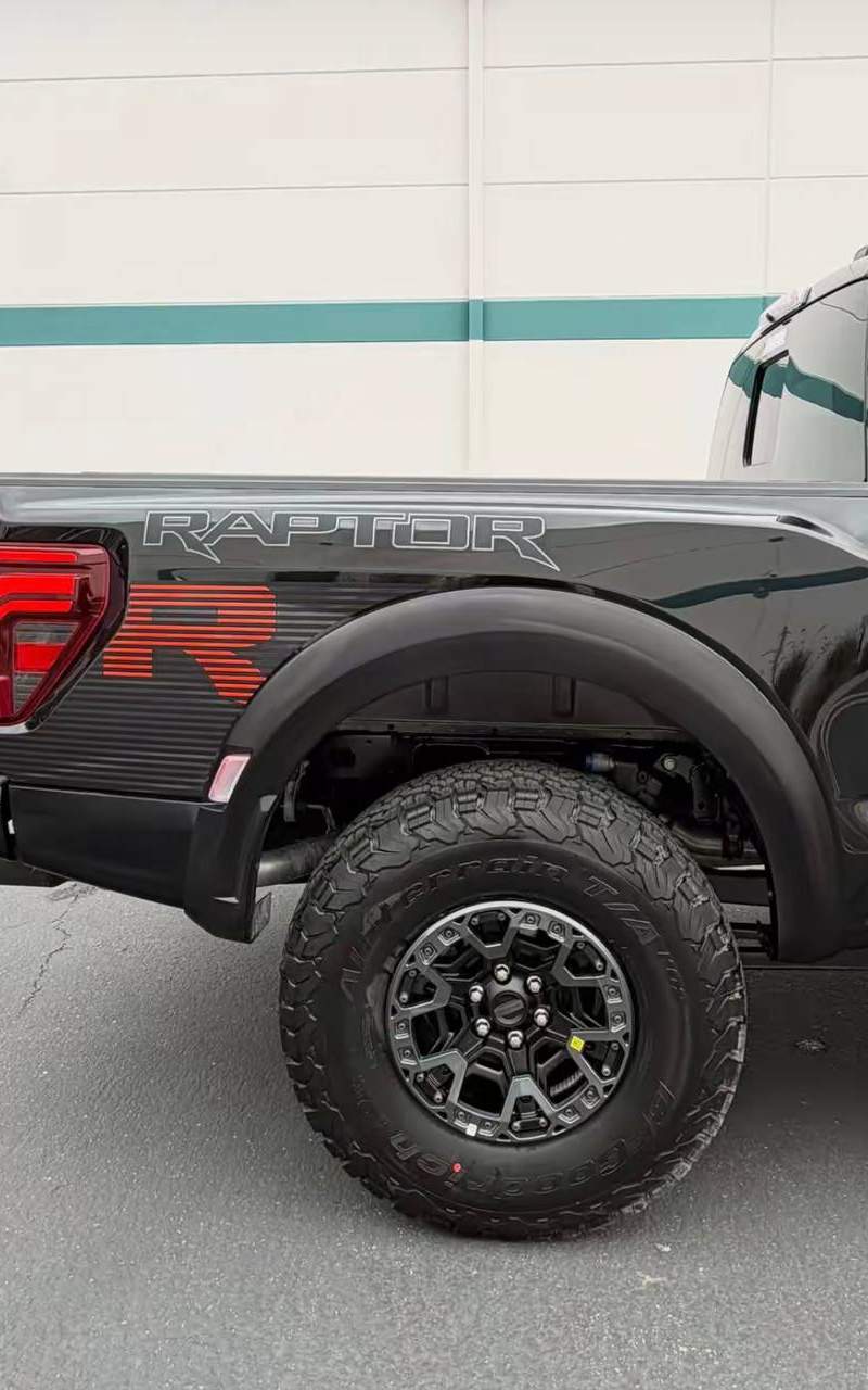 2026 Ford F-150 Raptor R 13