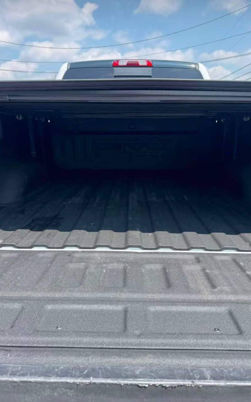 2017 GMC Sierra 2500HD Denali 7