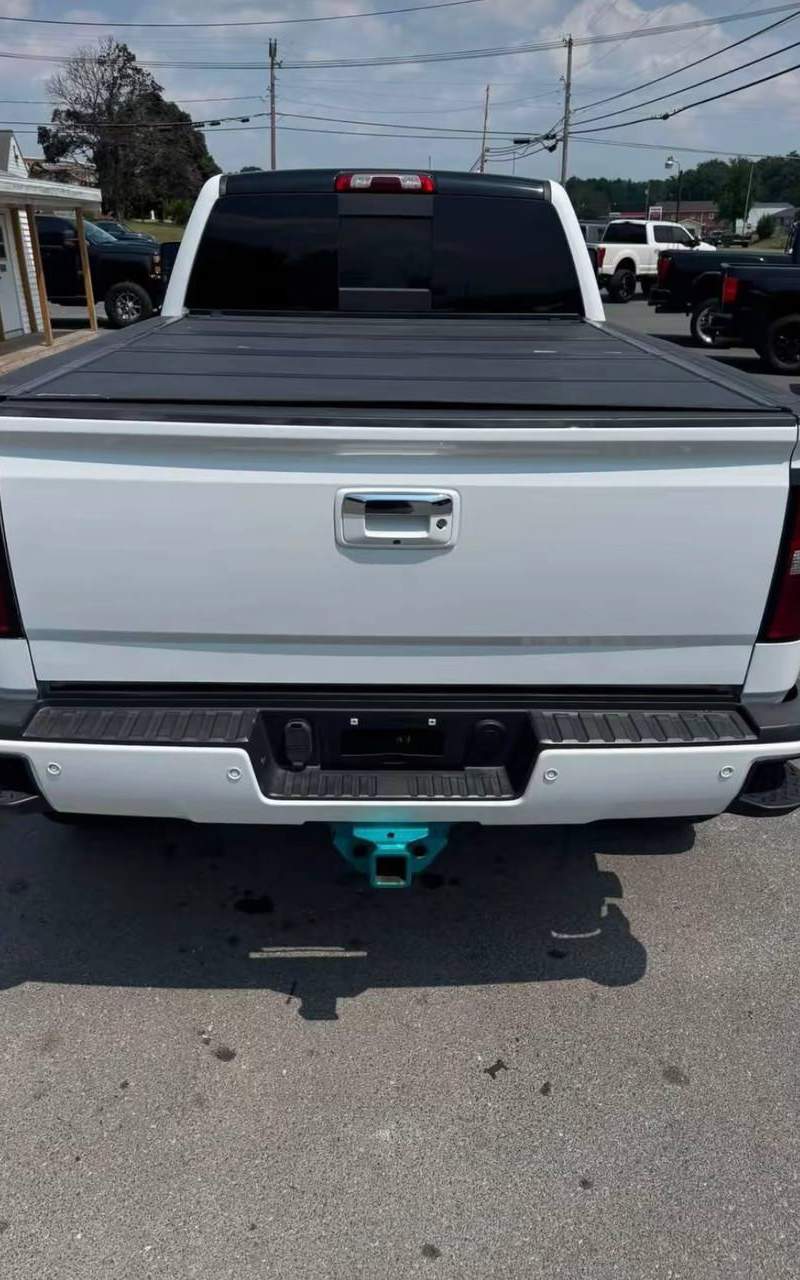 2017 GMC Sierra 2500HD Denali 8