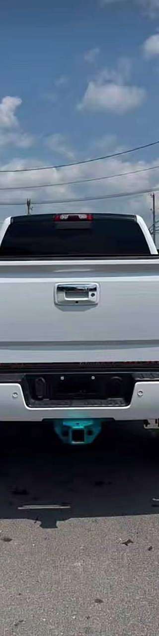 2017 GMC Sierra 2500HD Denali thumbnail 9