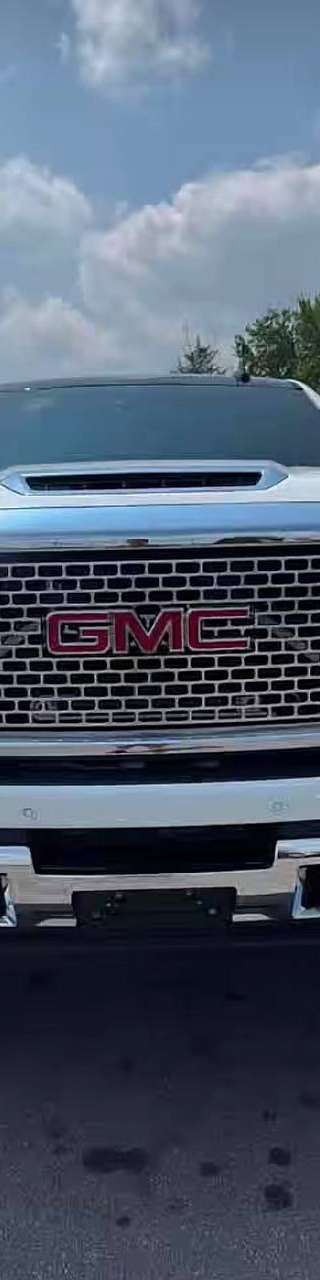 2017 GMC Sierra 2500HD Denali thumbnail 13