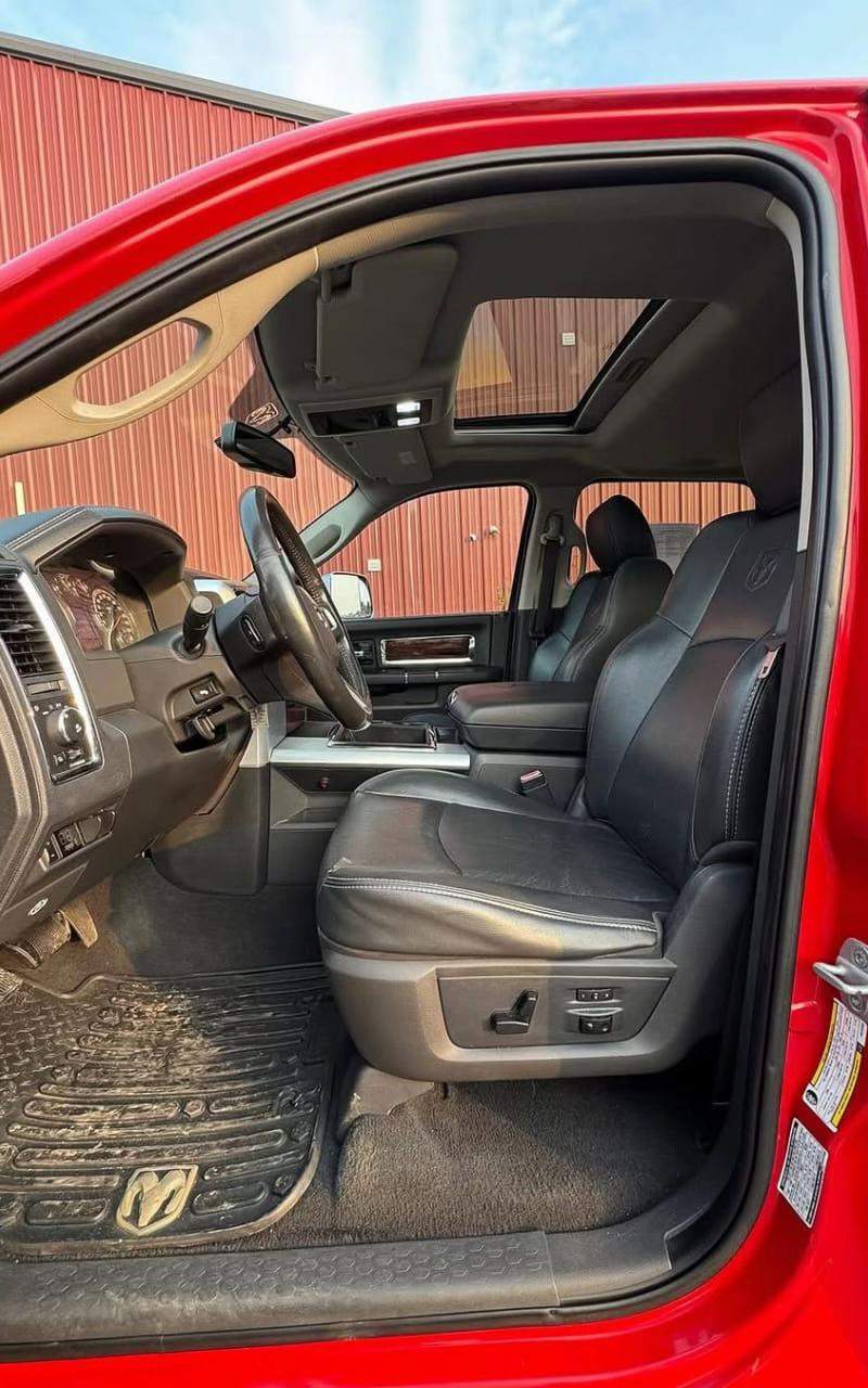 2011 Ram 3500 Laramie mega cab 13