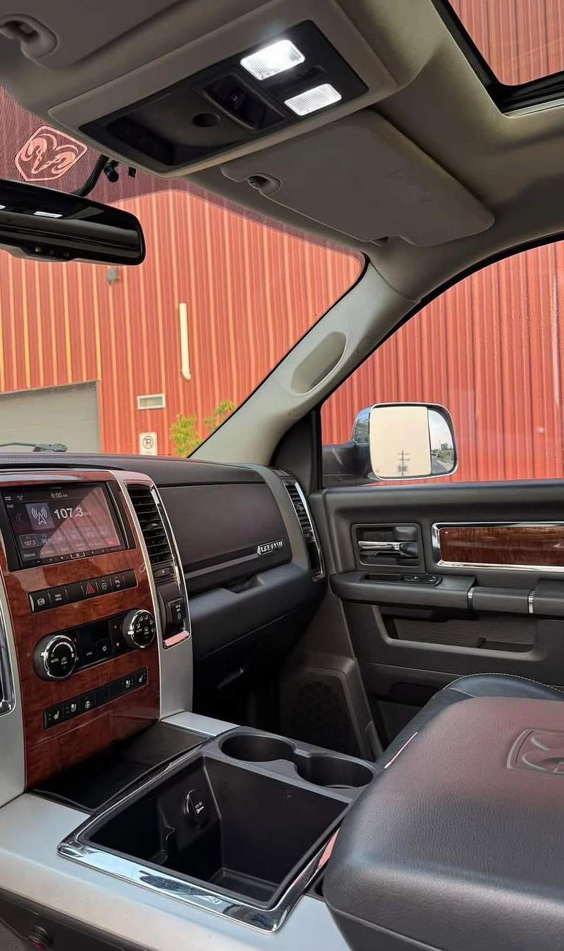 2011 Ram 3500 Laramie mega cab 16