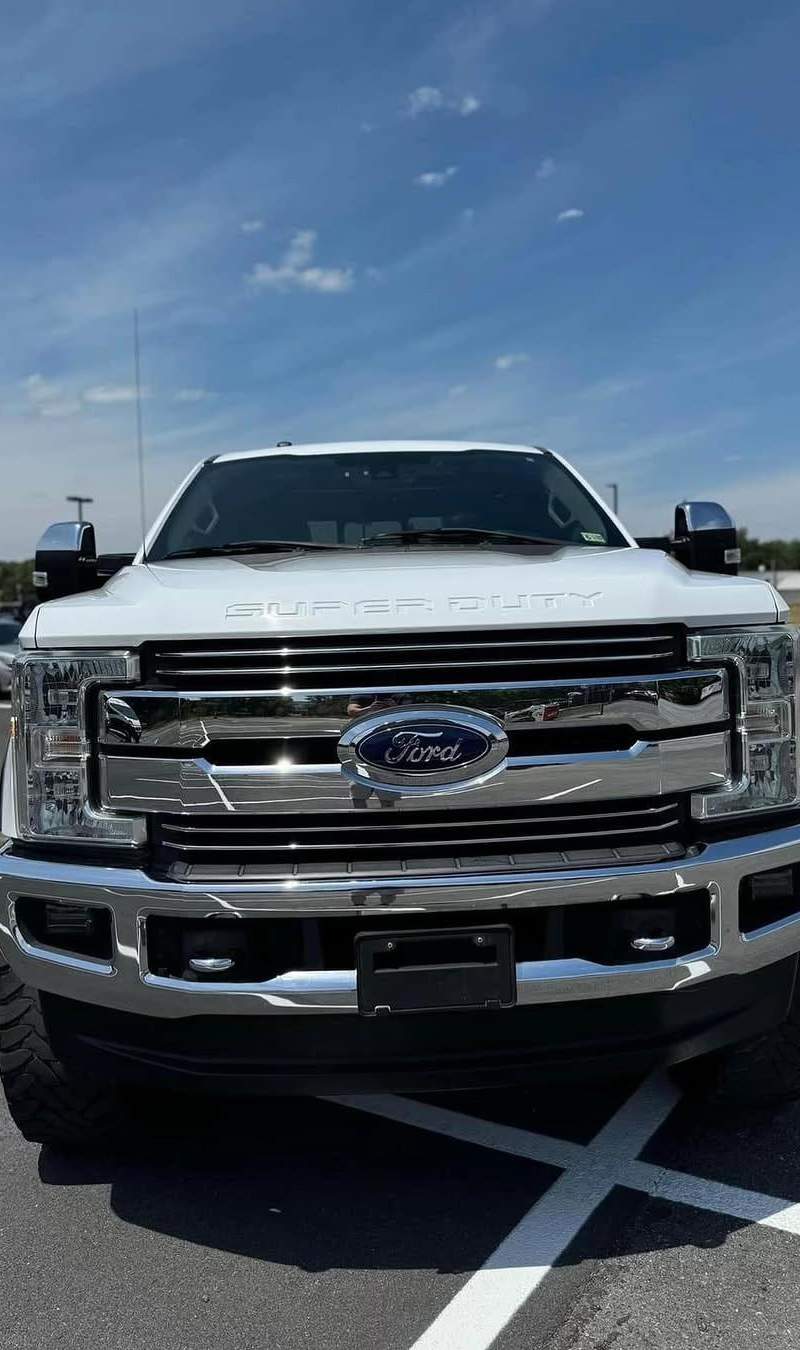 2017 Ford F-250 Super Duty Lariat Ultimate 2
