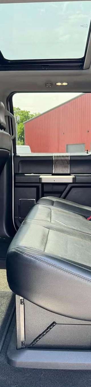 2017 Ford F-250 Super Duty Lariat Ultimate thumbnail 8