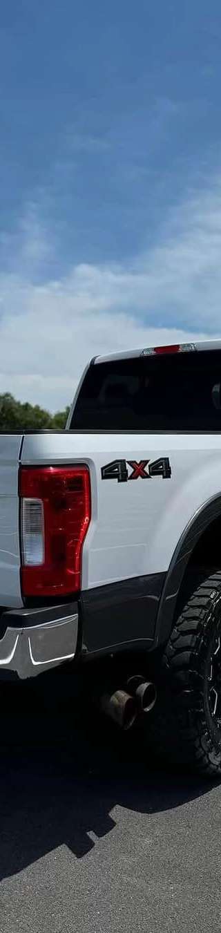2017 Ford F-250 Super Duty Lariat Ultimate thumbnail 11