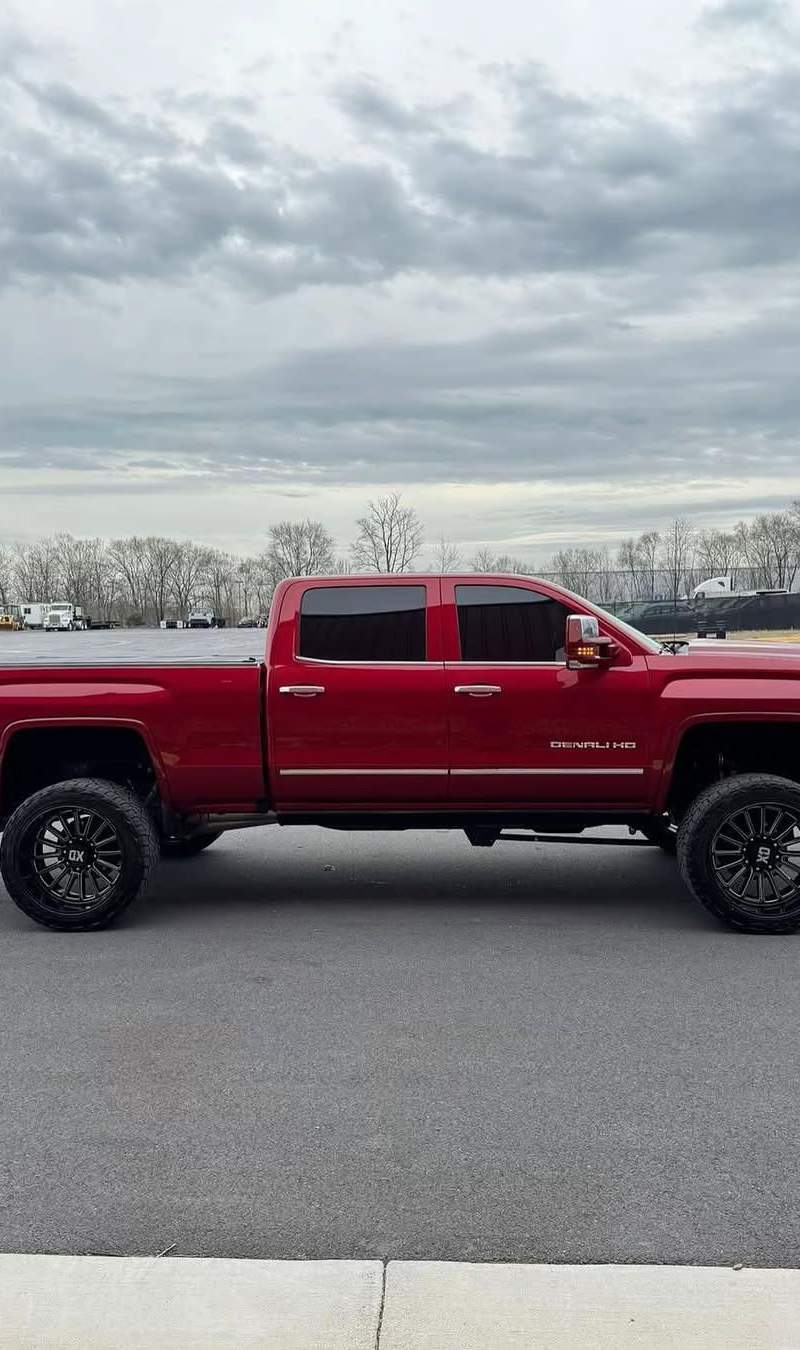 2018 GMC Sierra 2500HD Denali 7
