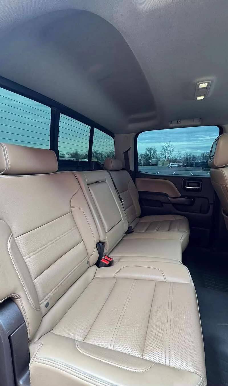 2018 GMC Sierra 2500HD Denali 9