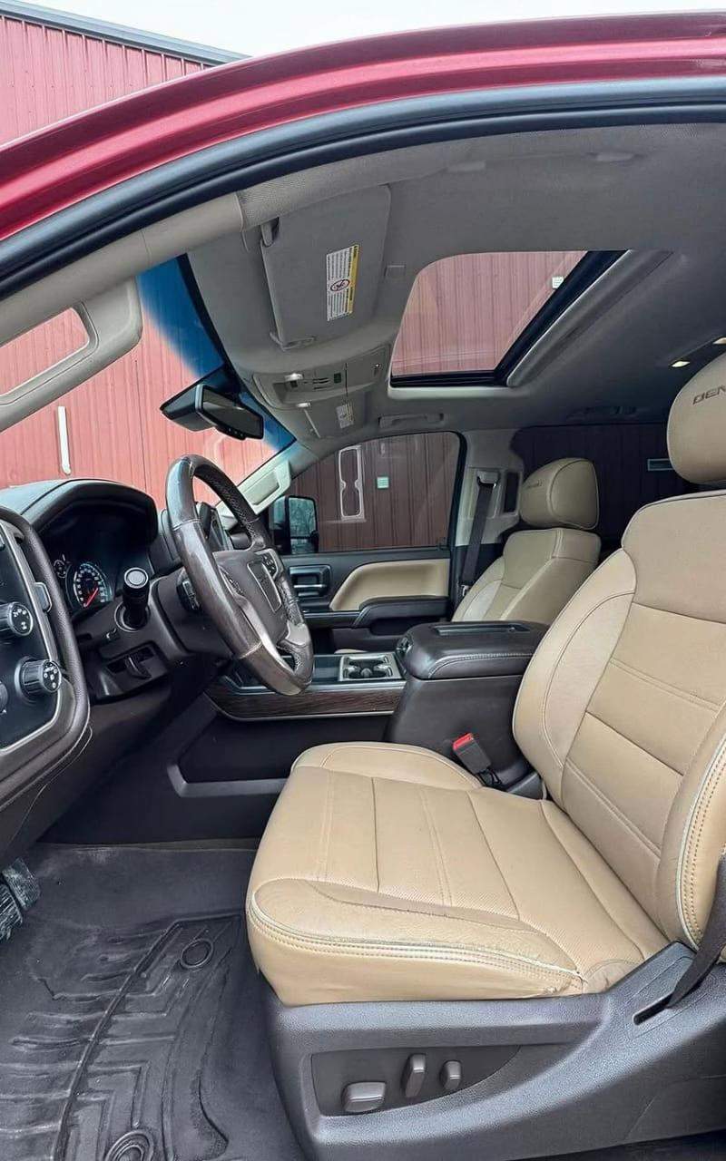2018 GMC Sierra 2500HD Denali 10