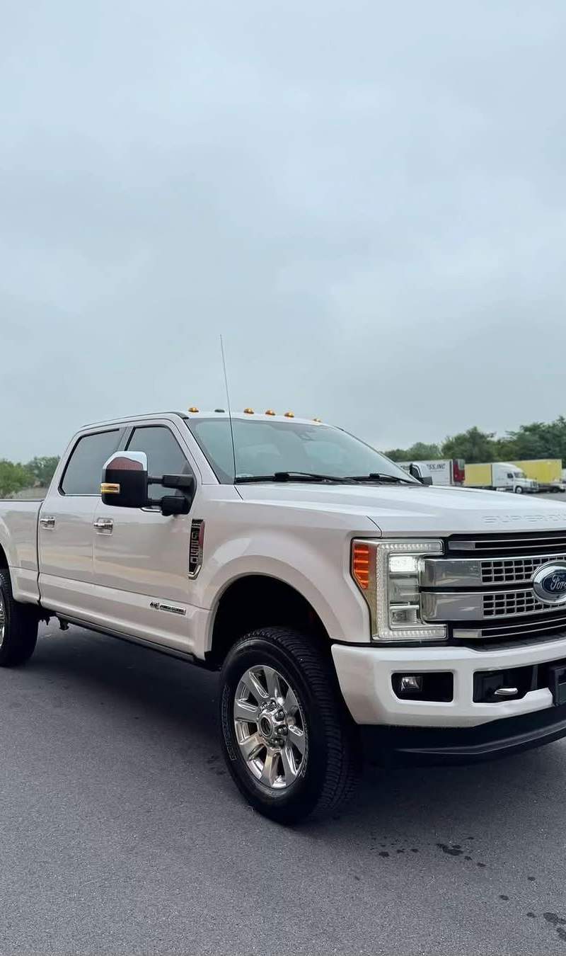 2017 Ford F-250 Super Duty Platinum 2