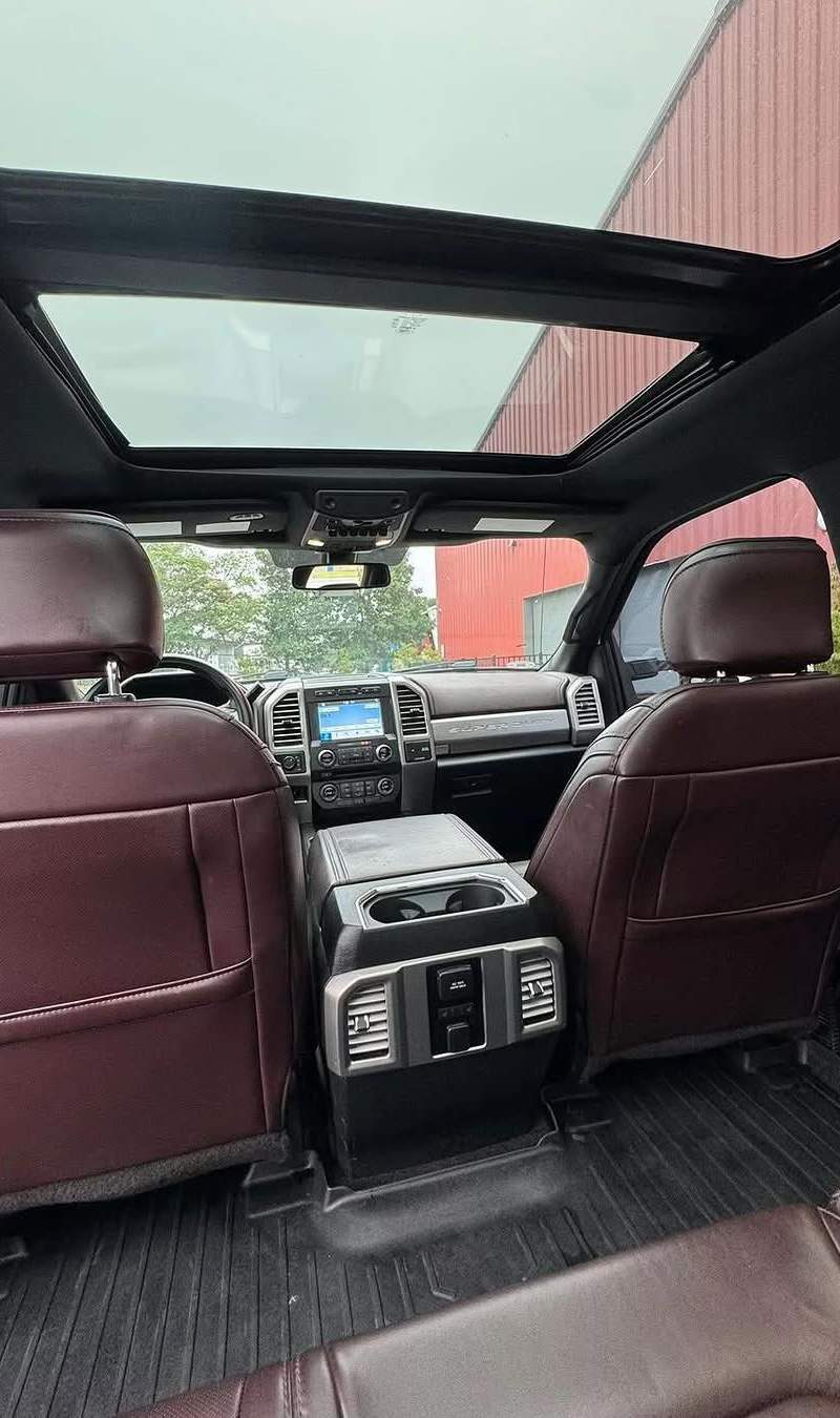 2017 Ford F-250 Super Duty Platinum 6