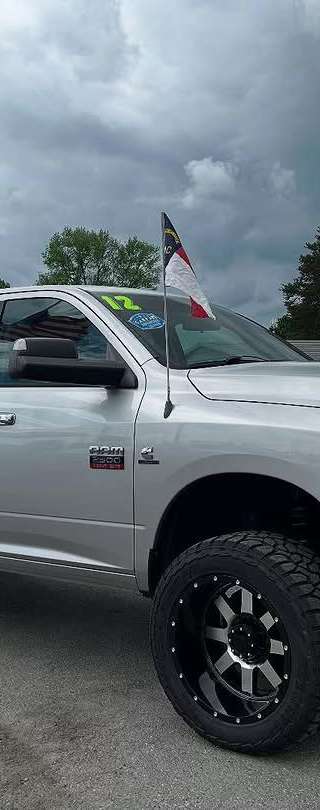 2012 Ram 2500 SLT thumbnail 2