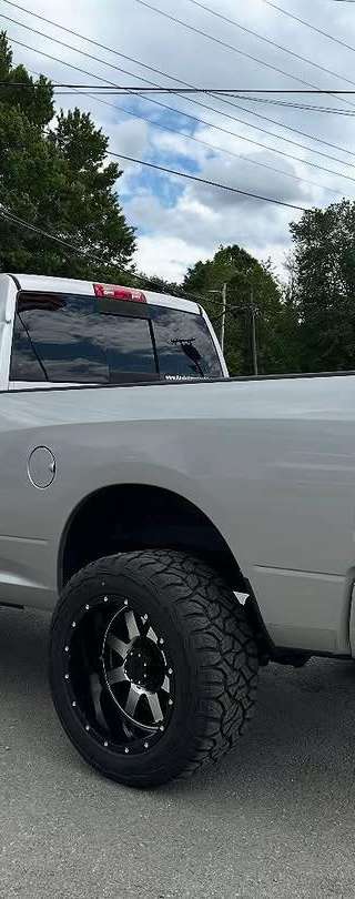 2012 Ram 2500 SLT thumbnail 3