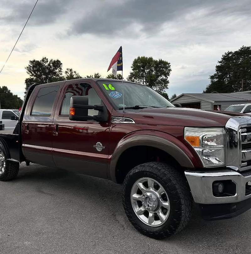2016 Ford F-250 Lariat 2
