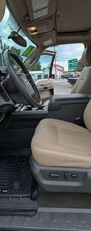 2016 Ford F-250 Lariat thumbnail 4