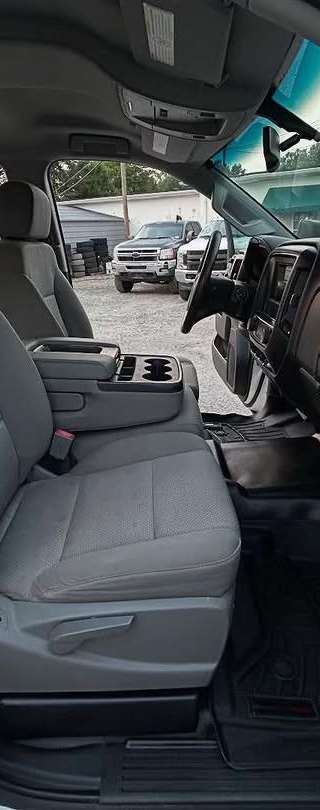 2016 Chevrolet Silverado 3500HD Duramax thumbnail 3
