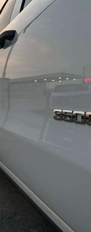 2016 Chevrolet Silverado 3500HD Duramax thumbnail 4
