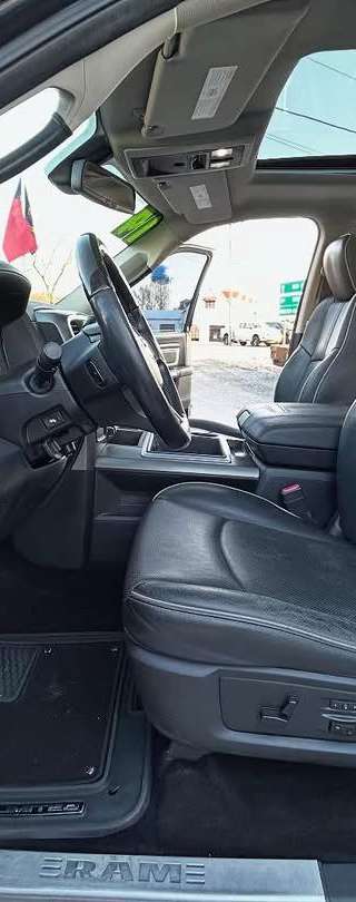 2014 Ram 2500 Laramie Limited thumbnail 4