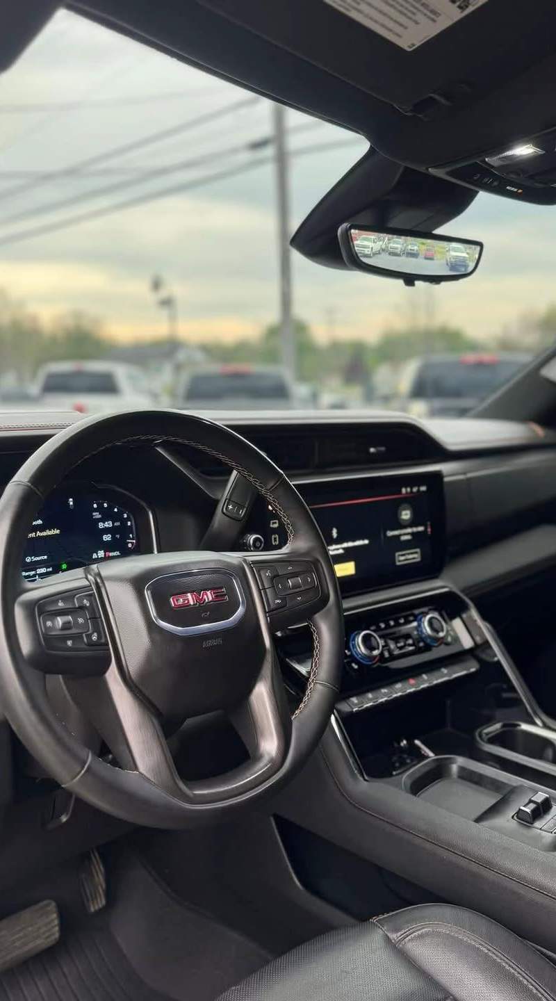 2024 GMC Sierra HD AT4 11