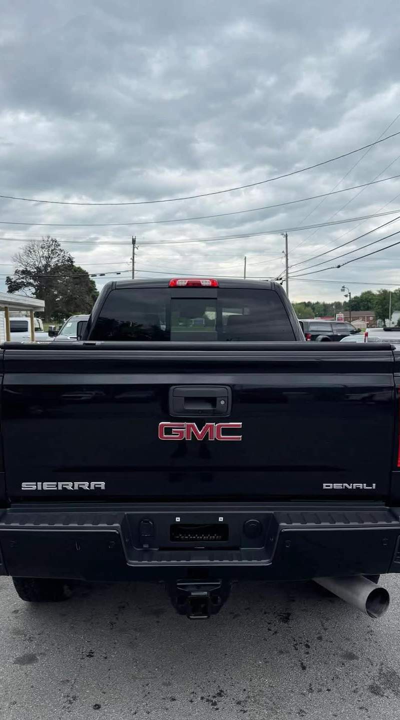 2019 GMC Sierra 2500HD Denali L5P Duramax 11