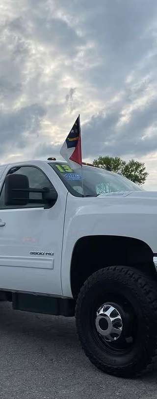 2013 Chevrolet Silverado 3500HD LTZ thumbnail 2