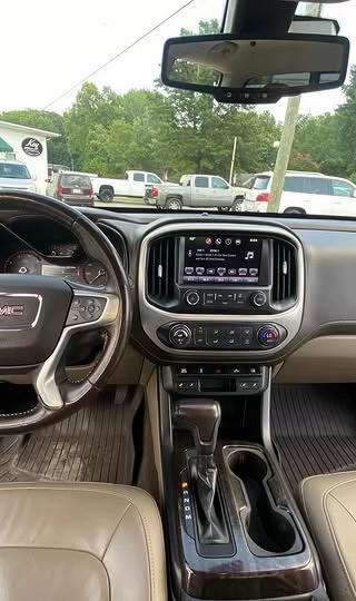 2016 GMC Canyon SLT thumbnail 6