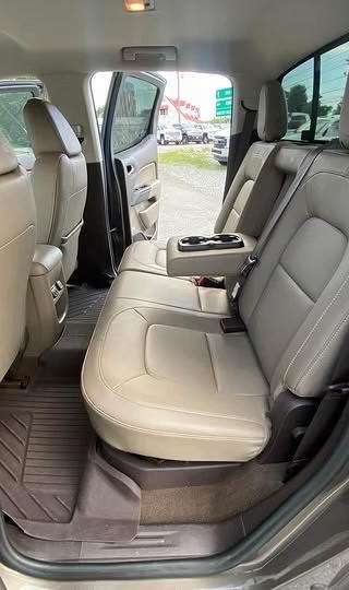 2016 GMC Canyon SLT thumbnail 8