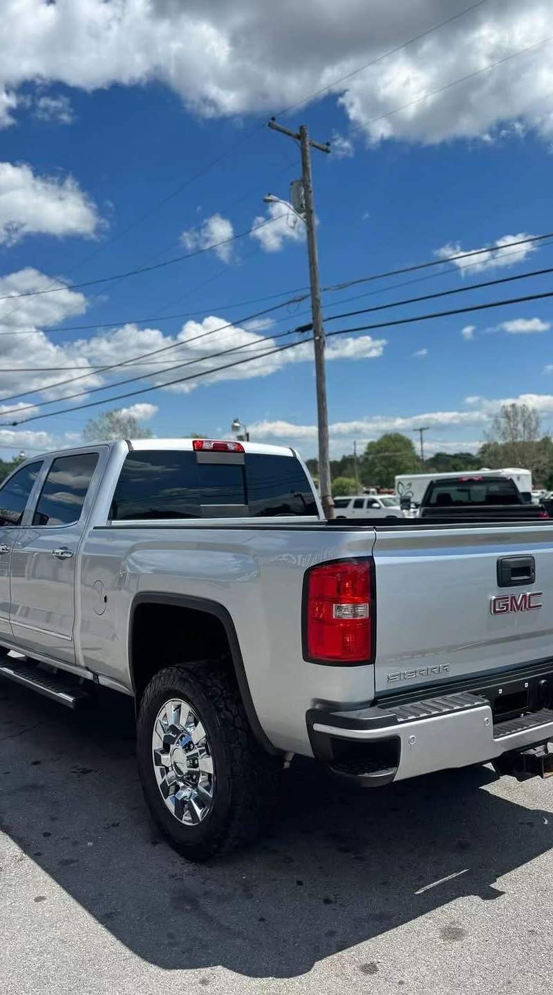 2018 GMC Sierra 2500HD Denali 7