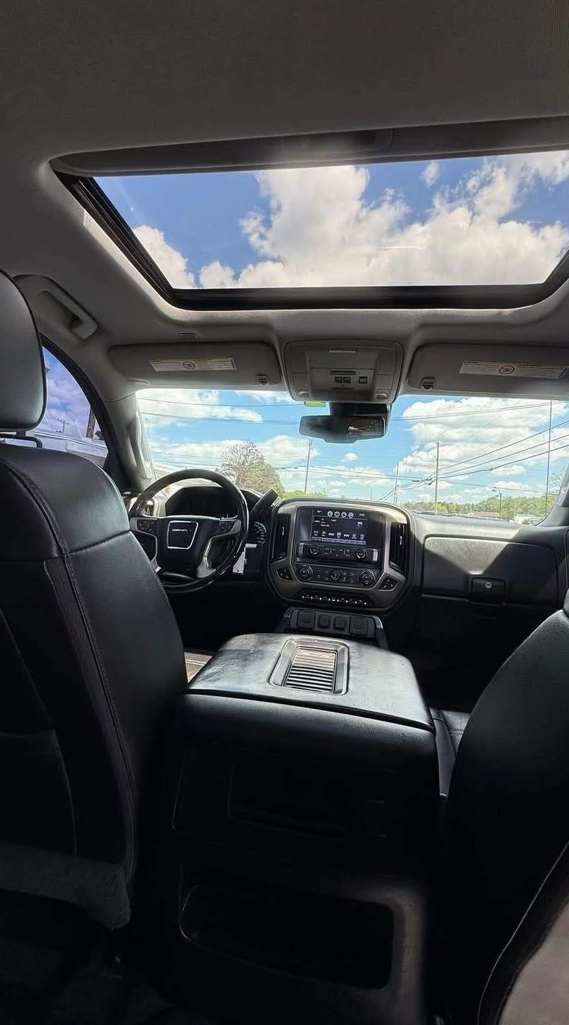 2018 GMC Sierra 2500HD Denali 11