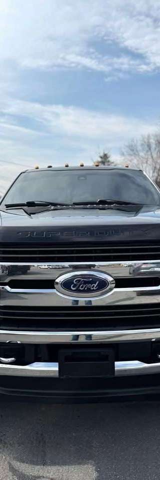 2017 Ford F-350 Super Duty King Ranch thumbnail 2