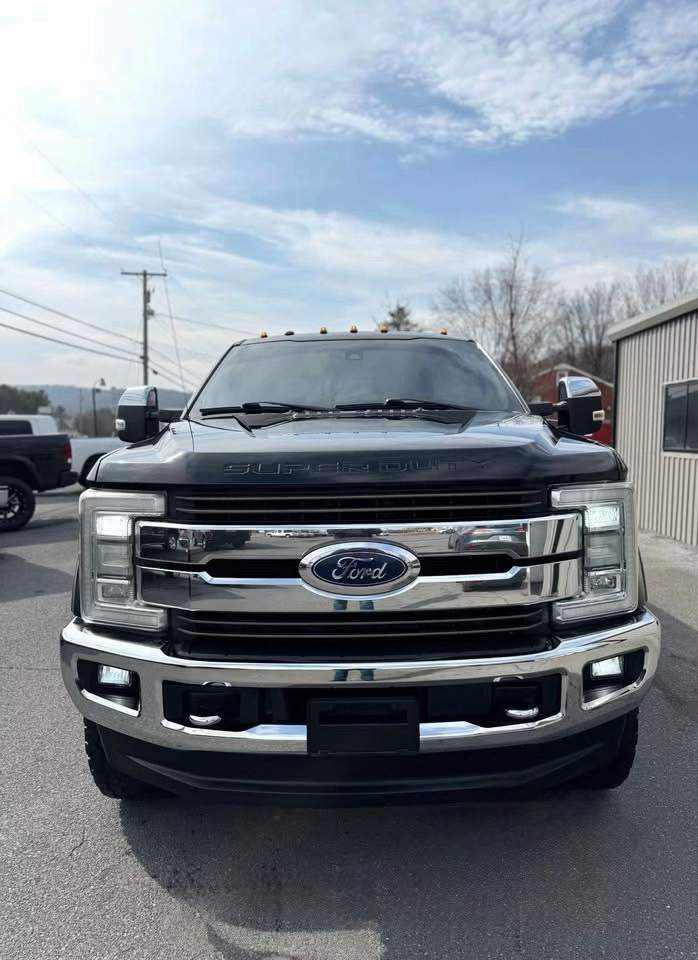 2017 Ford F-350 Super Duty King Ranch 2
