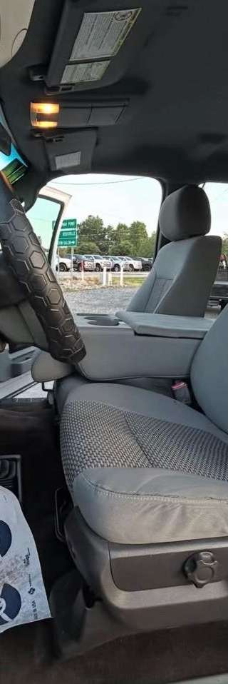 2016 Ford F-350 Super Duty XL thumbnail 5