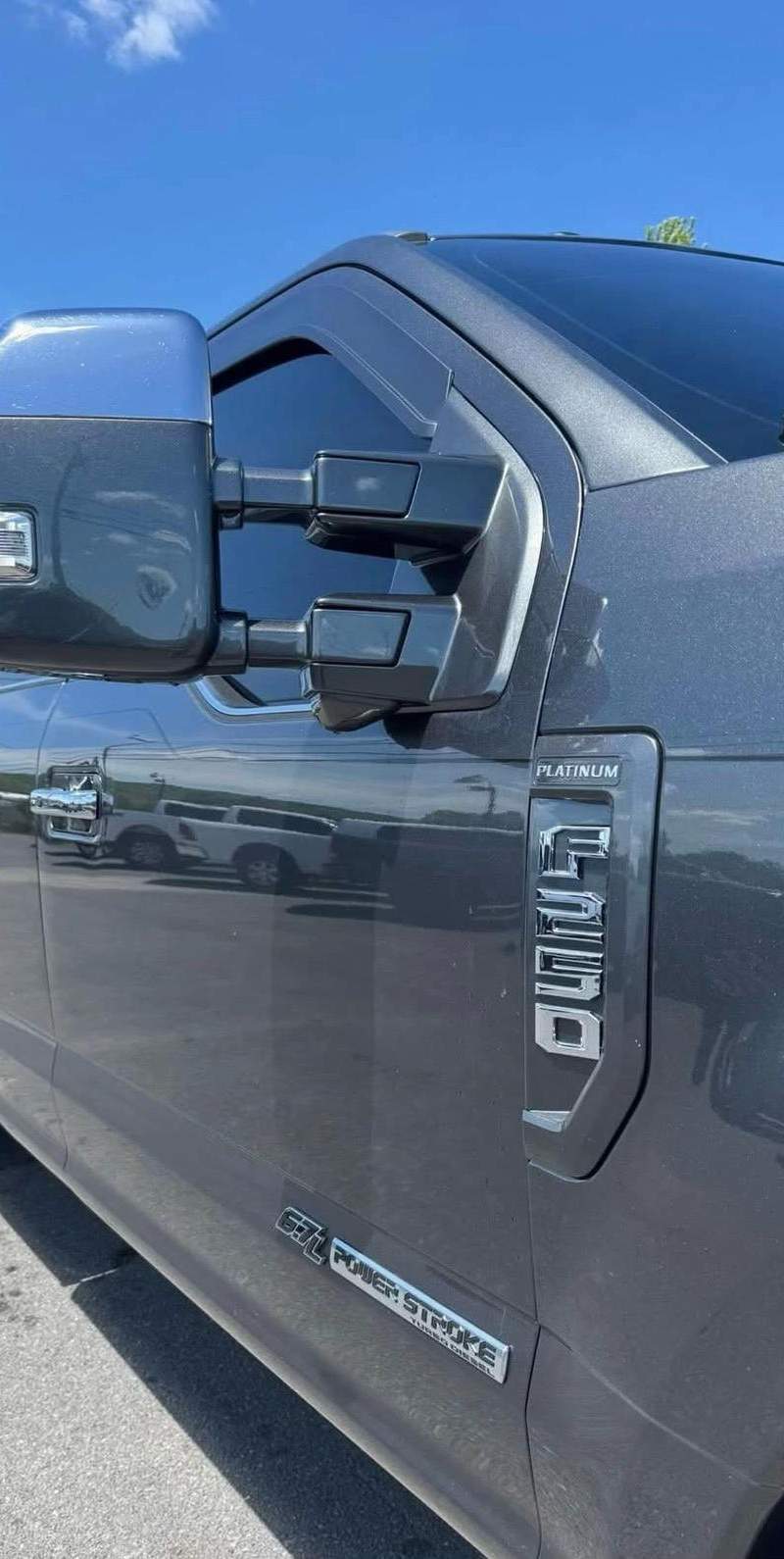 2017 Ford F-250 Super Duty Platinum  4