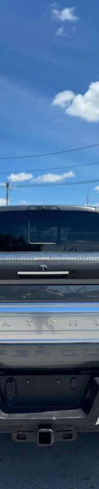 2017 Ford F-250 Super Duty Platinum  thumbnail 5