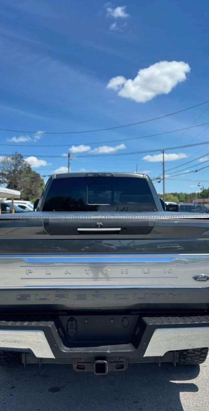 2017 Ford F-250 Super Duty Platinum  5