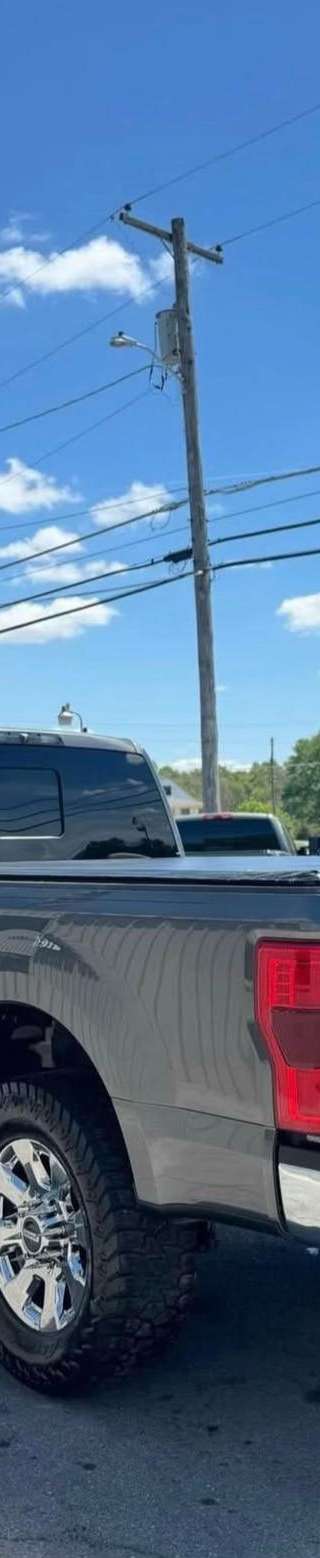 2017 Ford F-250 Super Duty Platinum  thumbnail 6