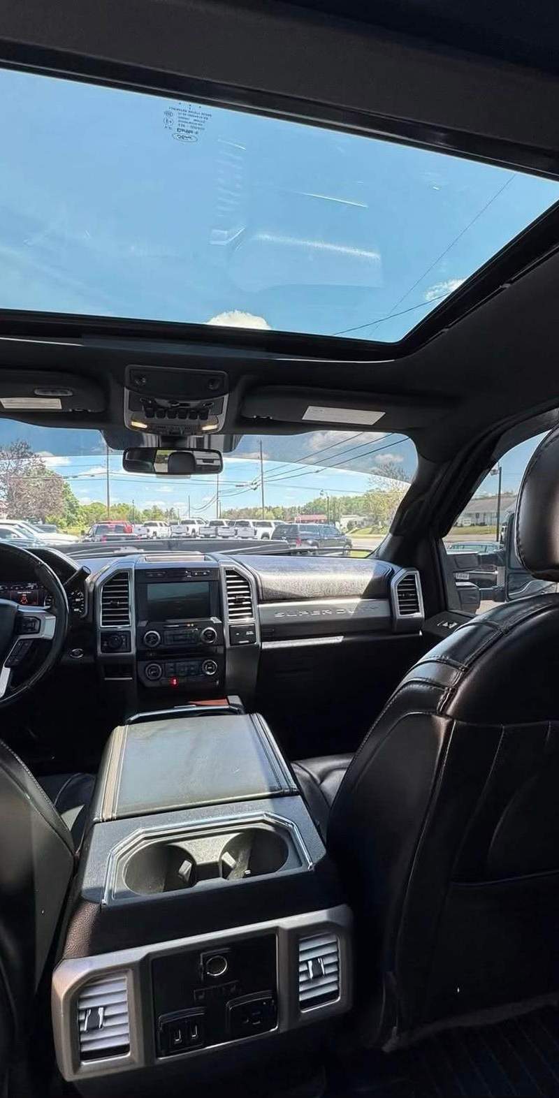 2017 Ford F-250 Super Duty Platinum  9