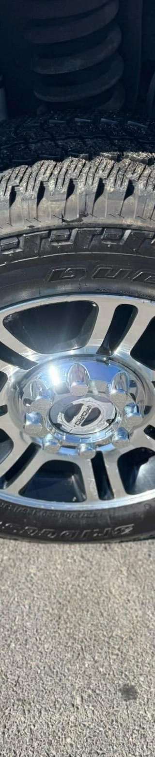 2016 Ford F-350 Super Duty Platinum CCLB thumbnail 4