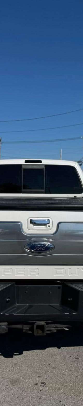 2016 Ford F-350 Super Duty Platinum CCLB thumbnail 6
