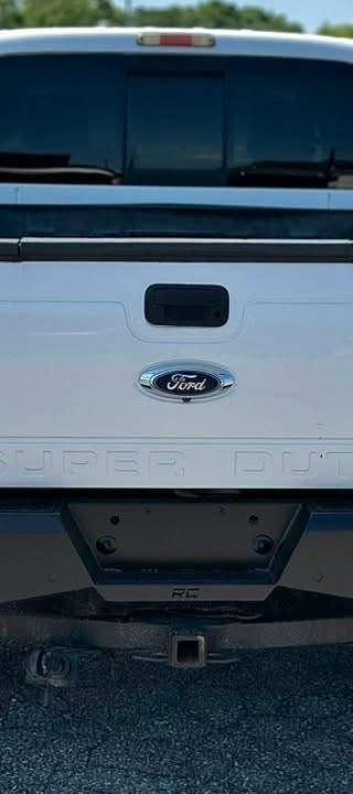 2011 ford F-250 Super Duty Lariat 4WD thumbnail 2