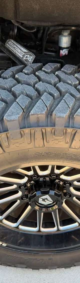 2017 gmc Sierra 2500HD Denali Denali thumbnail 5