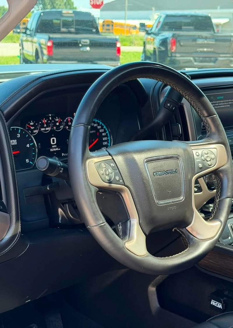 2017 gmc Sierra 2500HD Denali Denali 10