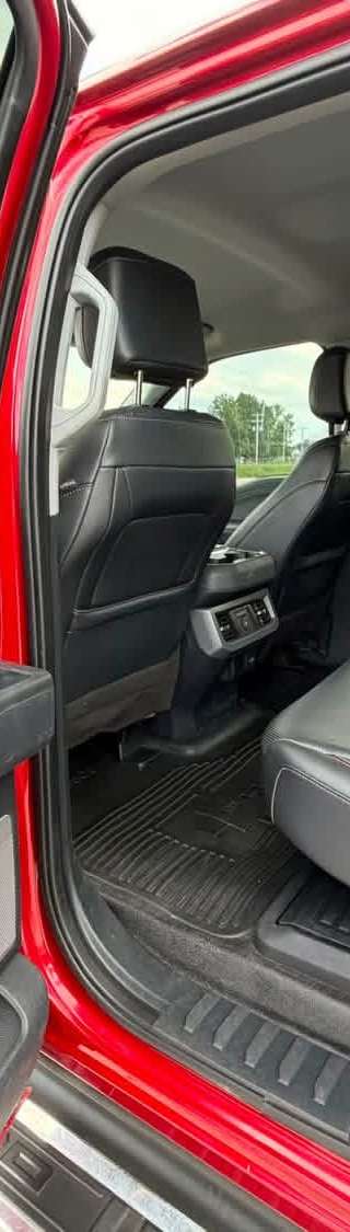 2013 ford F-350 Super Duty Lariat thumbnail 7