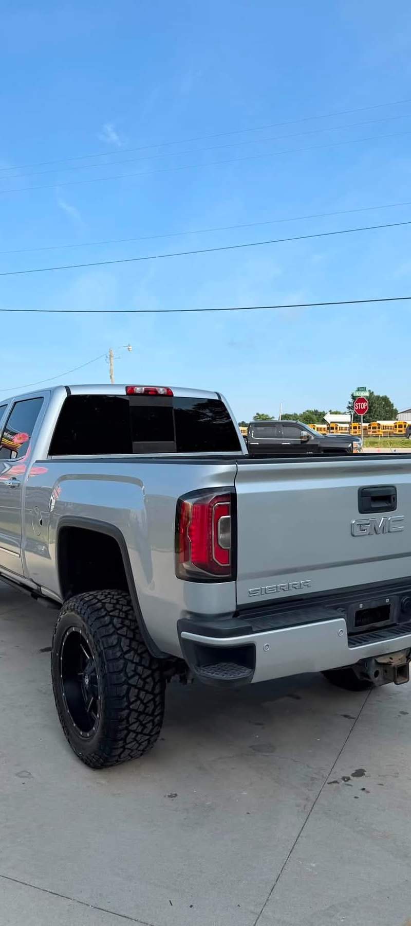 2019 gmc Sierra 2500HD Denali Denali 4WD Crew Cab 2