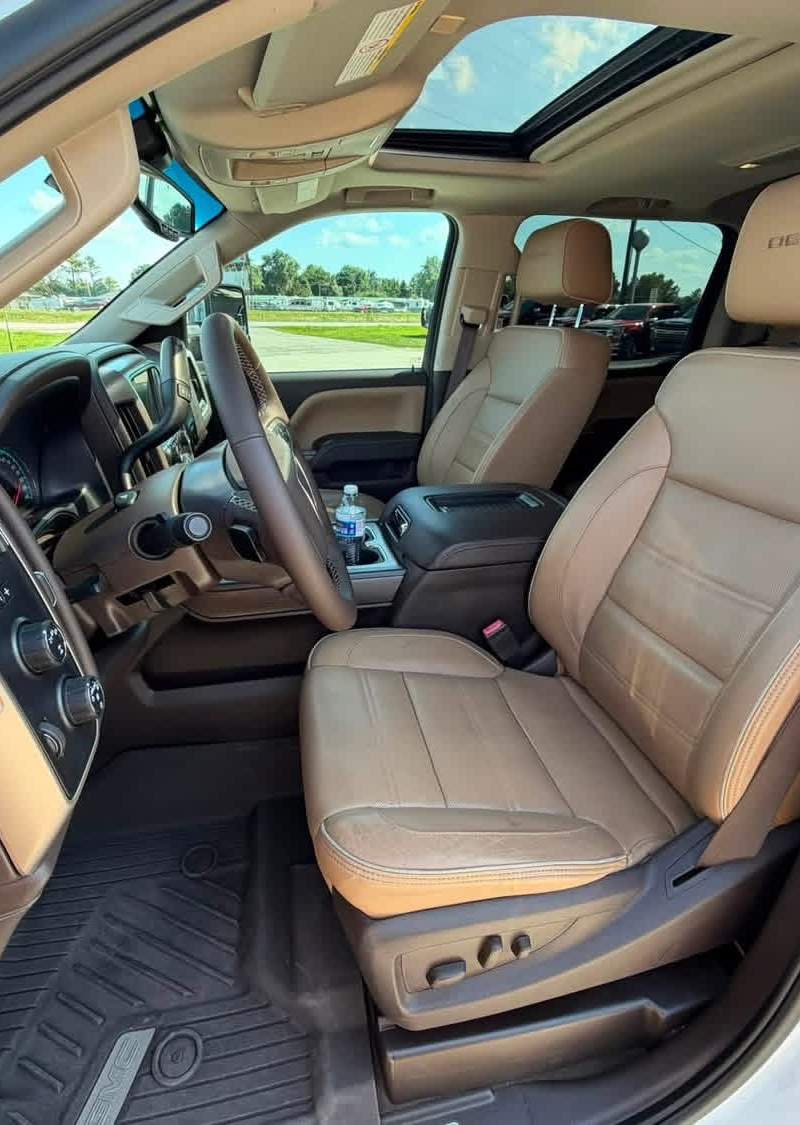 2019 gmc Sierra 2500HD Denali 4WD Crew Cab 8