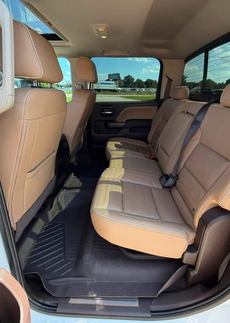 2019 gmc Sierra 2500HD Denali 4WD Crew Cab 9