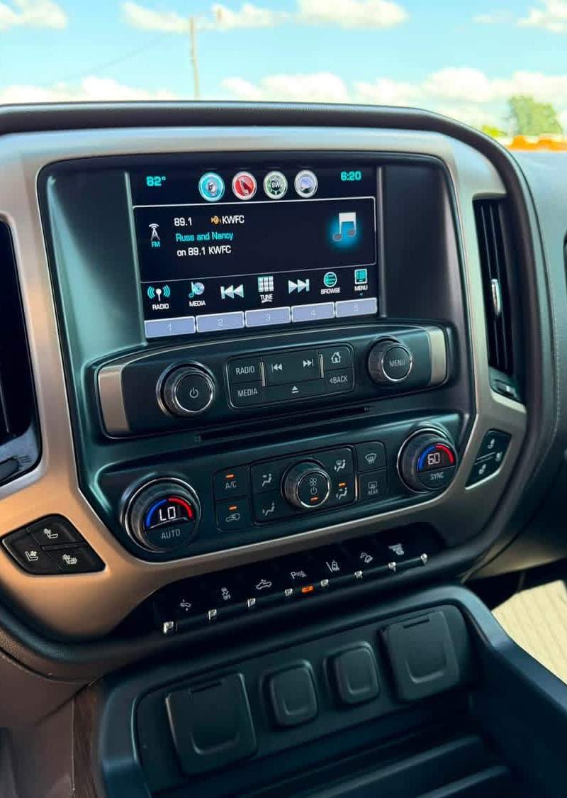 2019 gmc Sierra 2500HD Denali 4WD Crew Cab 11